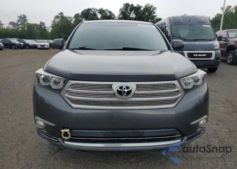 2011 Toyota Highlander Base z USA, uszkodzony, nr VIN 5TDBK3EH0BS071623